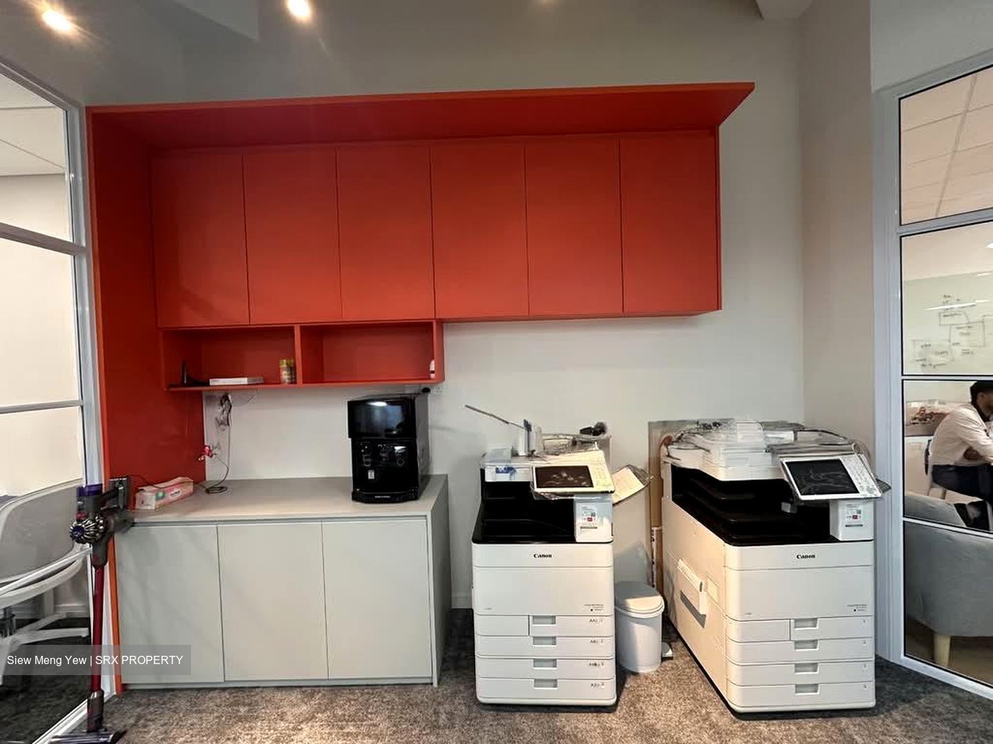 PLUS (D1), Office #554262331